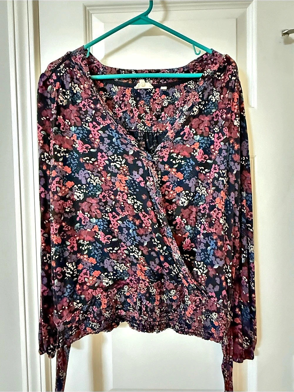FatFace Floral wrap-style Blouse in Black & Pink Size 12